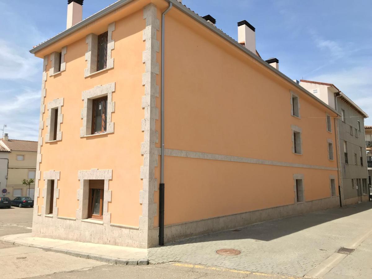 Apartamentos Turísticos ESCORRALADAS Baltanás Exterior foto