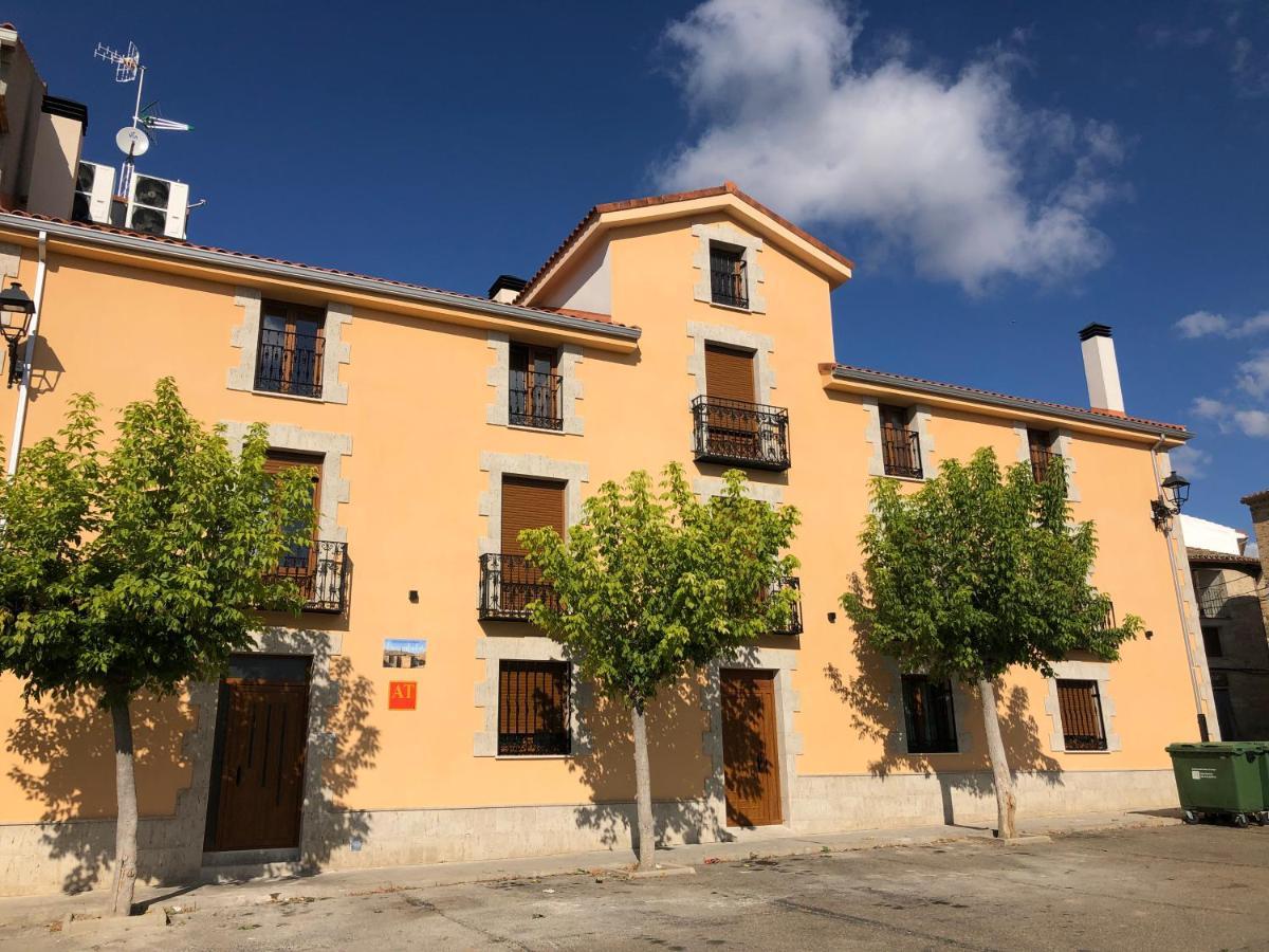 Apartamentos Turísticos ESCORRALADAS Baltanás Exterior foto