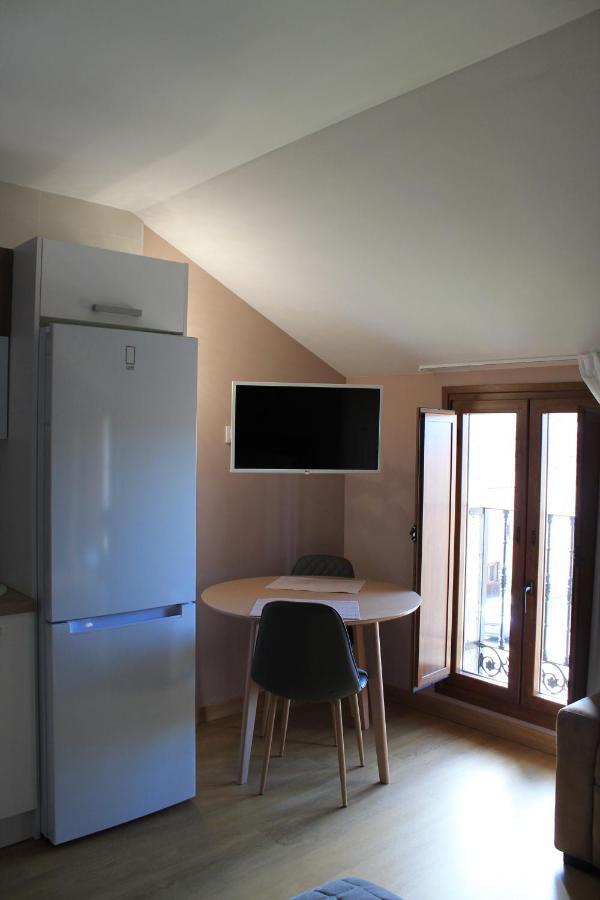 Apartamentos Turísticos ESCORRALADAS Baltanás Exterior foto